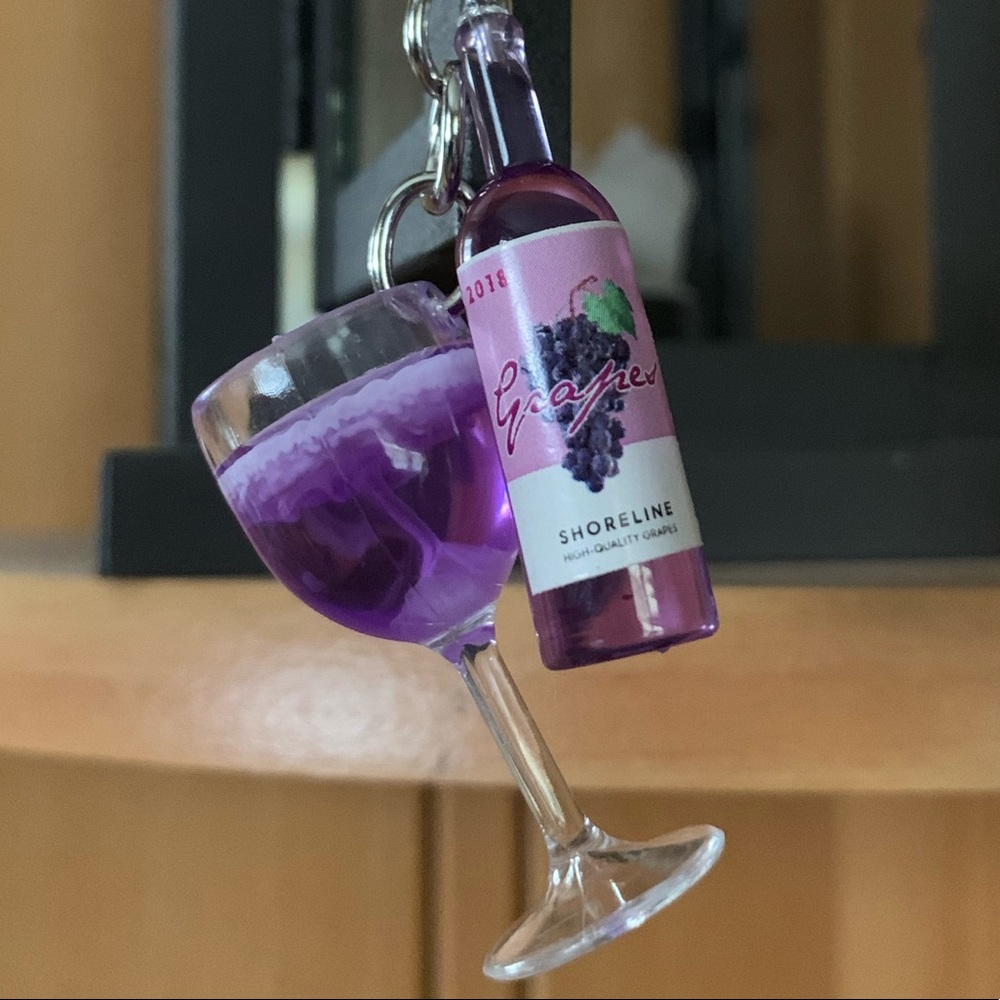 NEW! 🍇KEYRING Purple Wine Glass & Wine Bottle Charms Keychain / Purse Charm